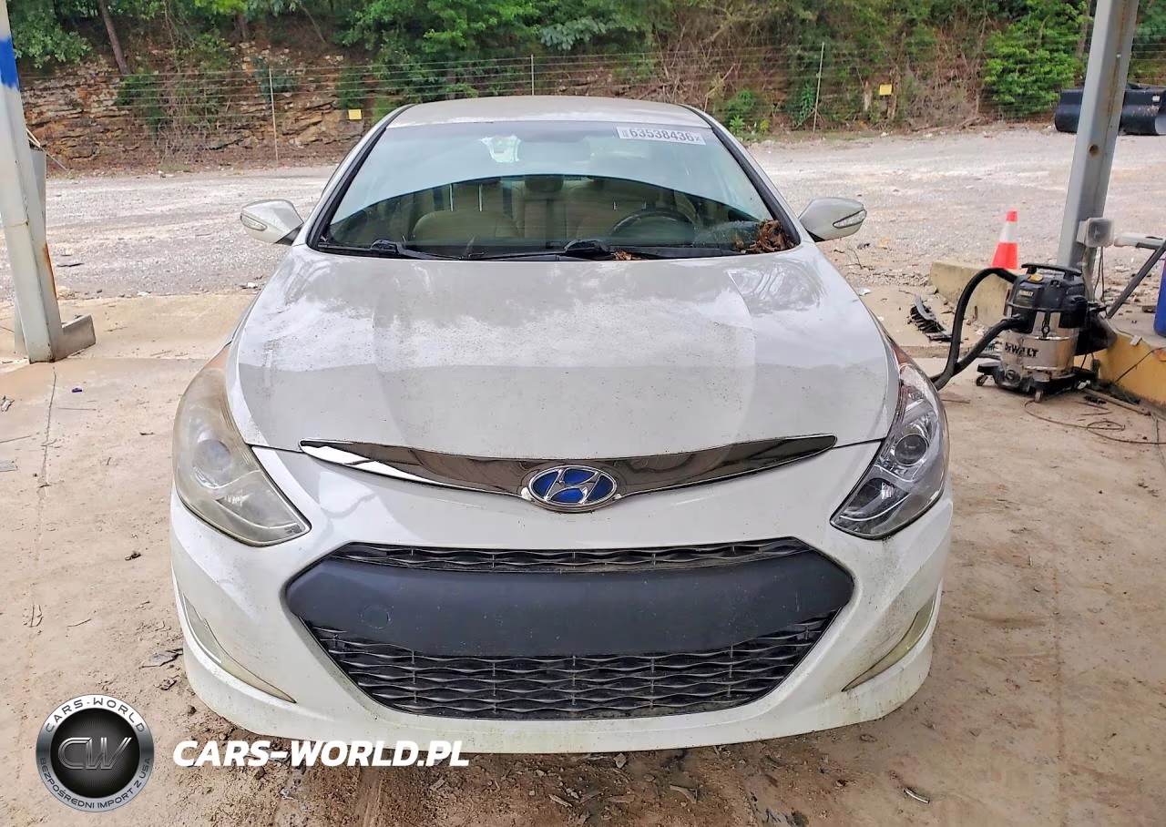 2013 Hyundai Sonata Hybrid VIN:KMHEC4A47DA074209 - 5