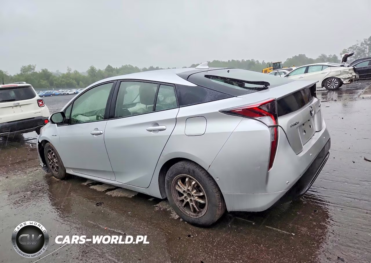 2018 Toyota Prius Two VIN:JTDKBRFUXJ3082563 - 2