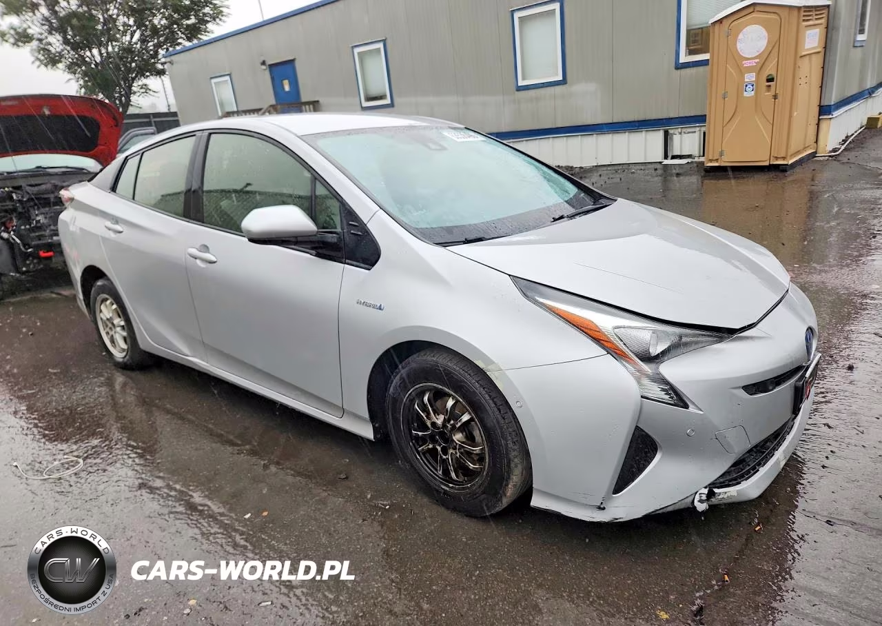 2018 Toyota Prius Two VIN:JTDKBRFUXJ3082563 - 4