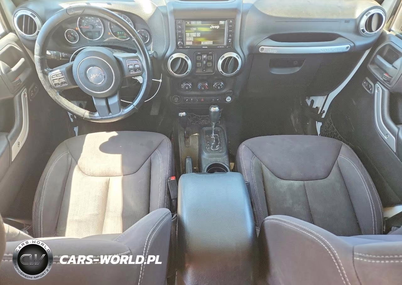 2013 Jeep Wrangler Unlimited Sahara VIN:1C4BJWEG2DL595145 - 8