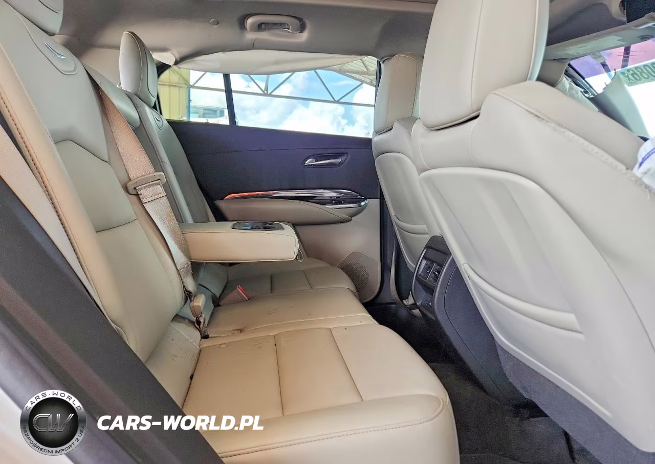 2019 Cadillac Xt4 Luxury VIN:1GYAZAR49KF150527 - 10