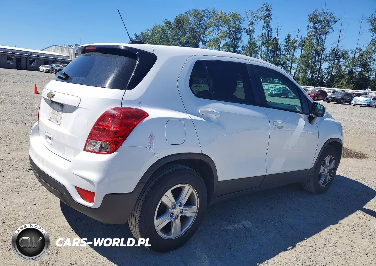 2020 Chevrolet Trax Ls VIN:KL7CJKSB7LB318529 - 3