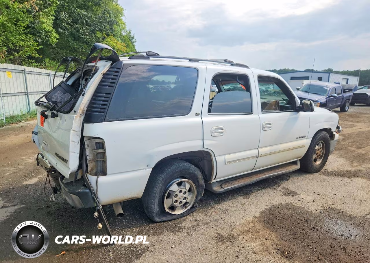 2002 Chevrolet Tahoe C1500 VIN:1GNEC13Z92R303622 - 3