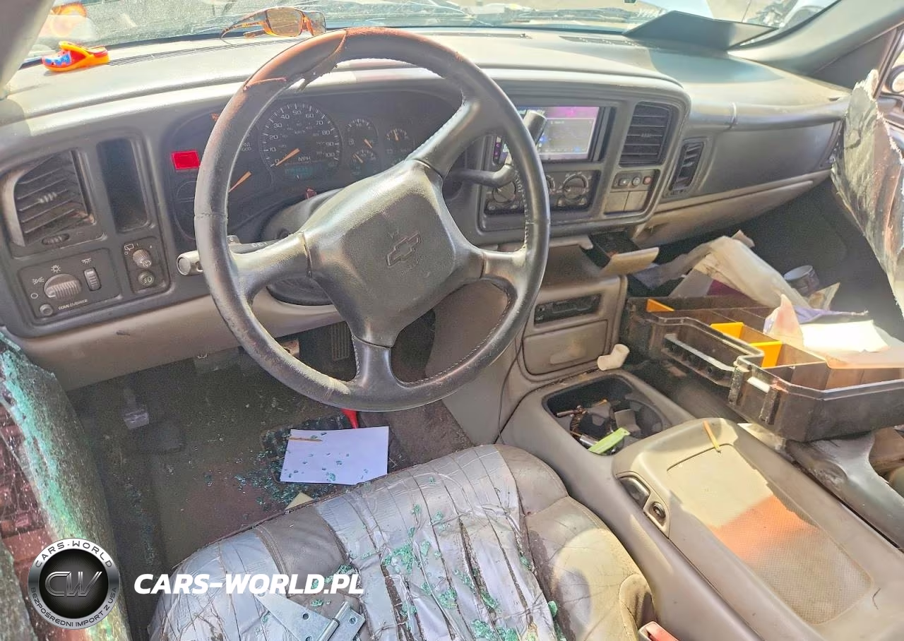 2002 Chevrolet Tahoe C1500 VIN:1GNEC13Z92R303622 - 8