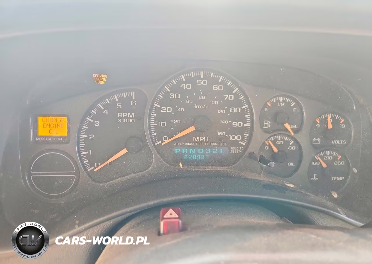 2002 Chevrolet Tahoe C1500 VIN:1GNEC13Z92R303622 - 9