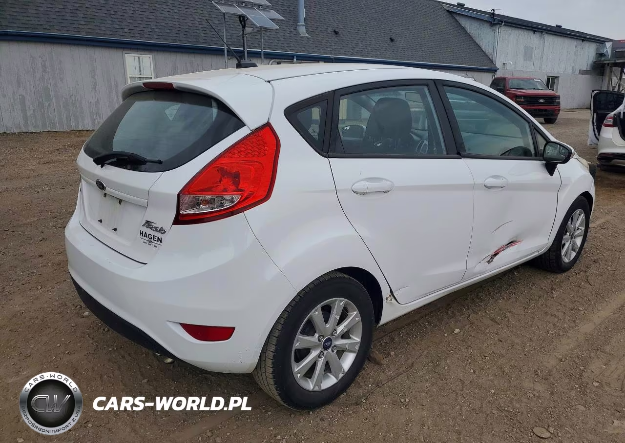 2013 Ford Fiesta Se VIN:3FADP4EJ8DM136746 - 3