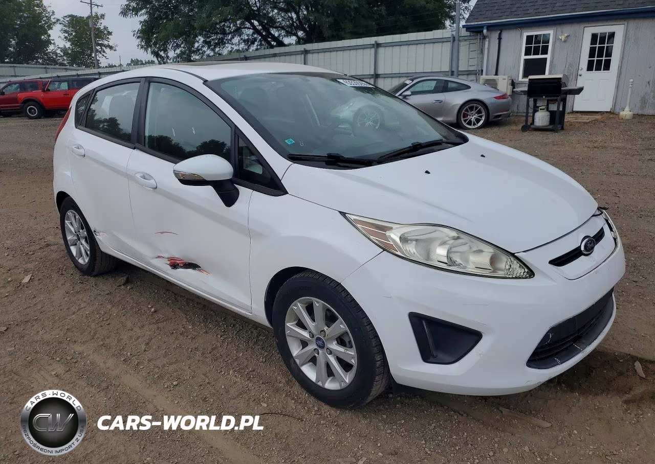 2013 Ford Fiesta Se VIN:3FADP4EJ8DM136746 - 4