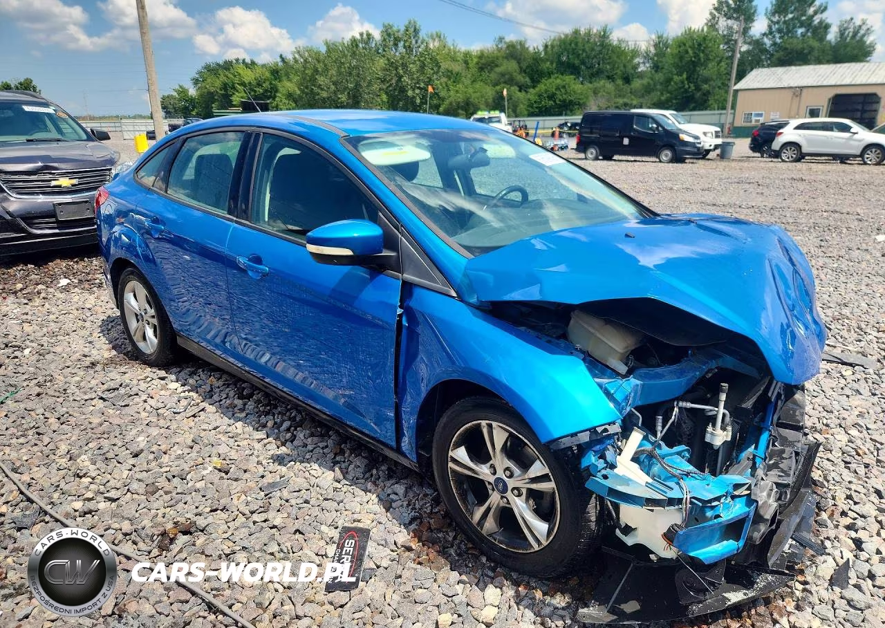 2014 Ford Focus Se VIN:1FADP3F27EL244926 - 4