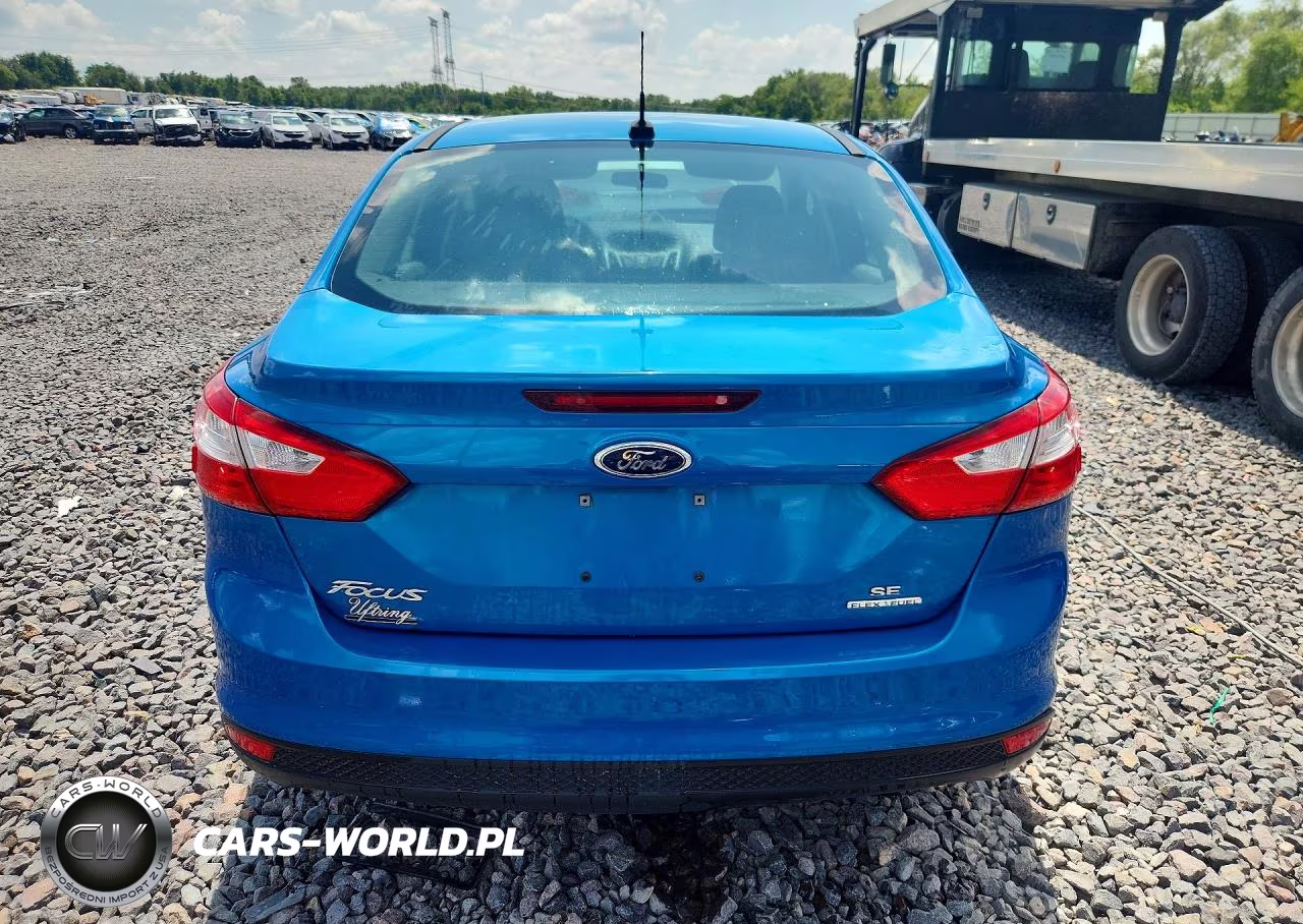 2014 Ford Focus Se VIN:1FADP3F27EL244926 - 6