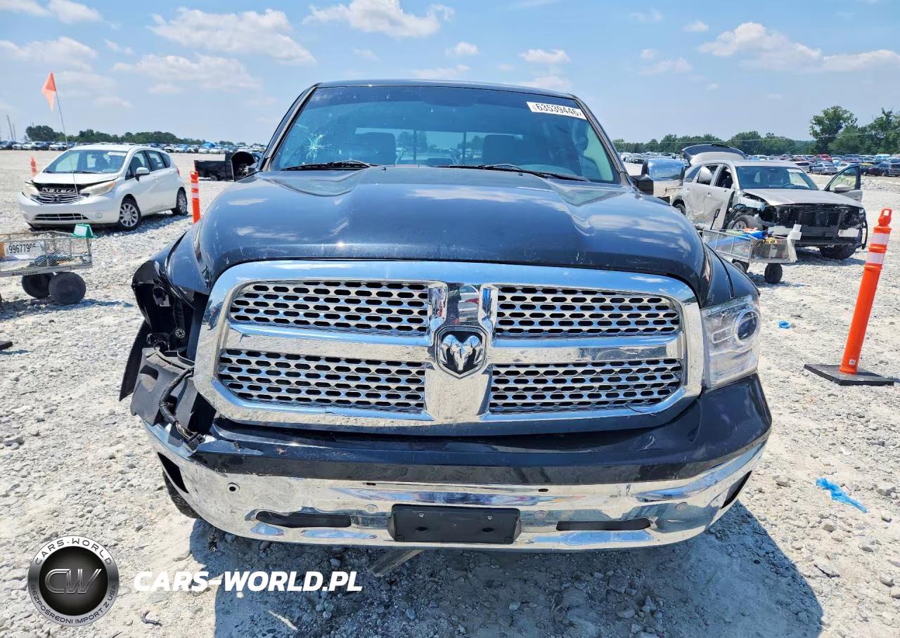 2015 Ram 1500 Laramie VIN:1C6RR6NT8FS634647 - 5