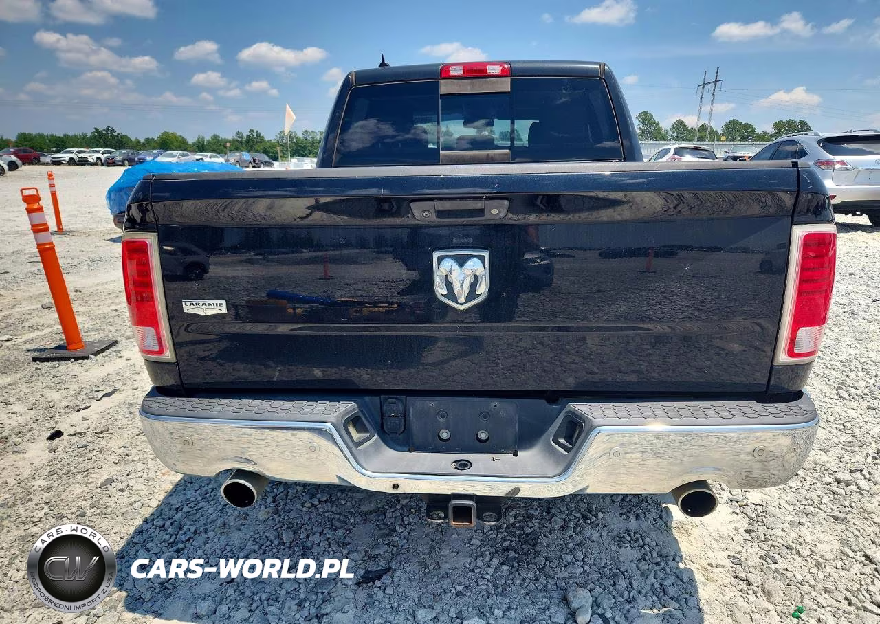 2015 Ram 1500 Laramie VIN:1C6RR6NT8FS634647 - 6
