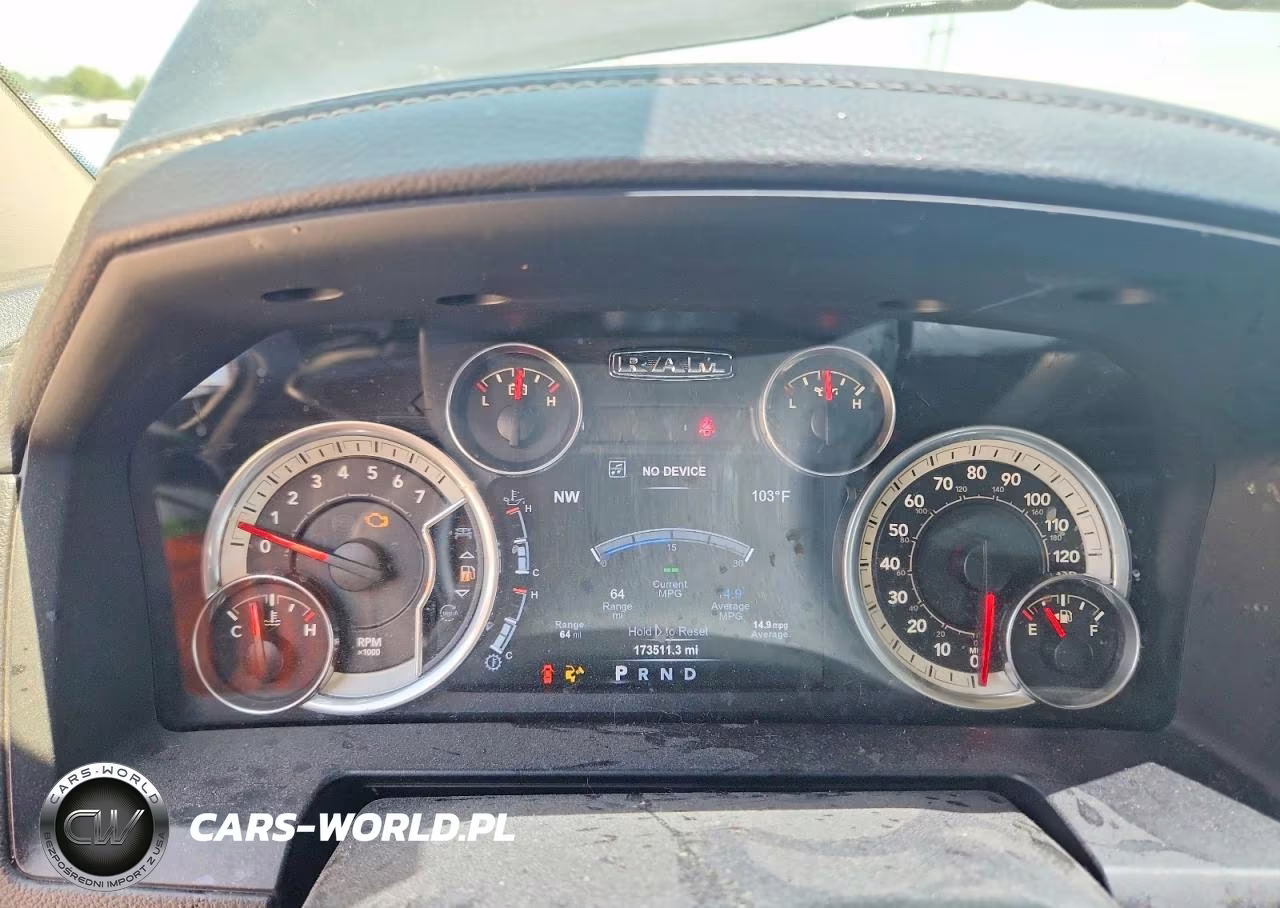 2015 Ram 1500 Laramie VIN:1C6RR6NT8FS634647 - 9