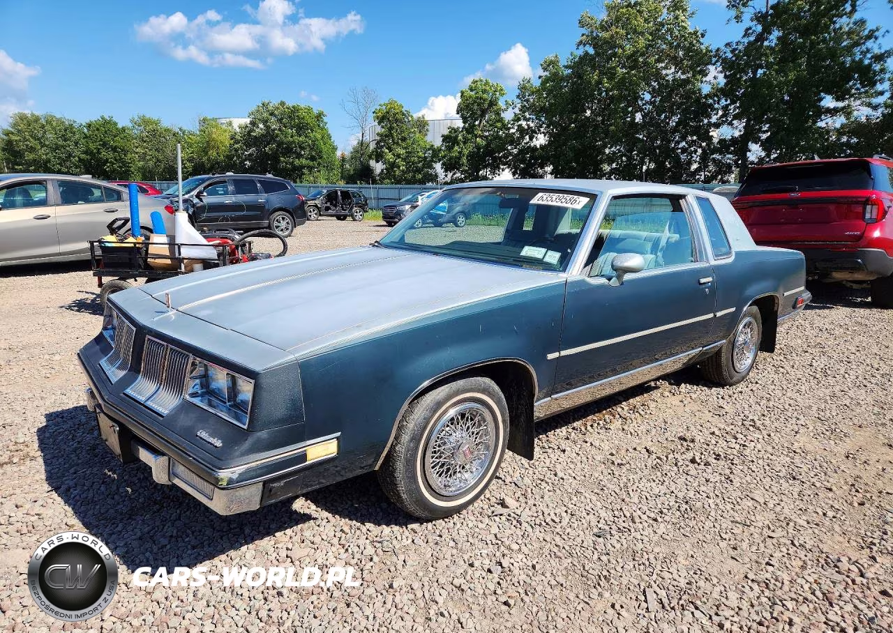 1982 Oldsmobile Cutlass Supreme – zdjęcie 1 z 12