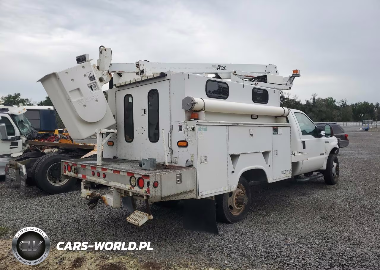 2005 Ford F550 Super Duty Bucket Truck VIN:1FDAF56P15EC71806 - 3