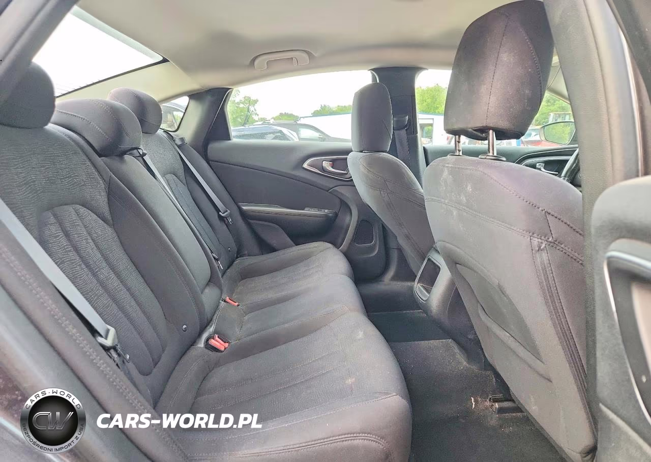 2015 Chrysler 200 Limited VIN:1C3CCCAB2FN616515 - 10