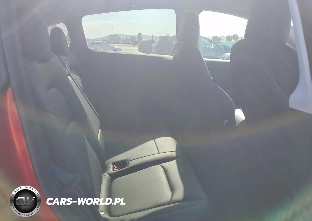 2023 Tesla Model Y VIN:7SAYGDEE3PF595984 - 11