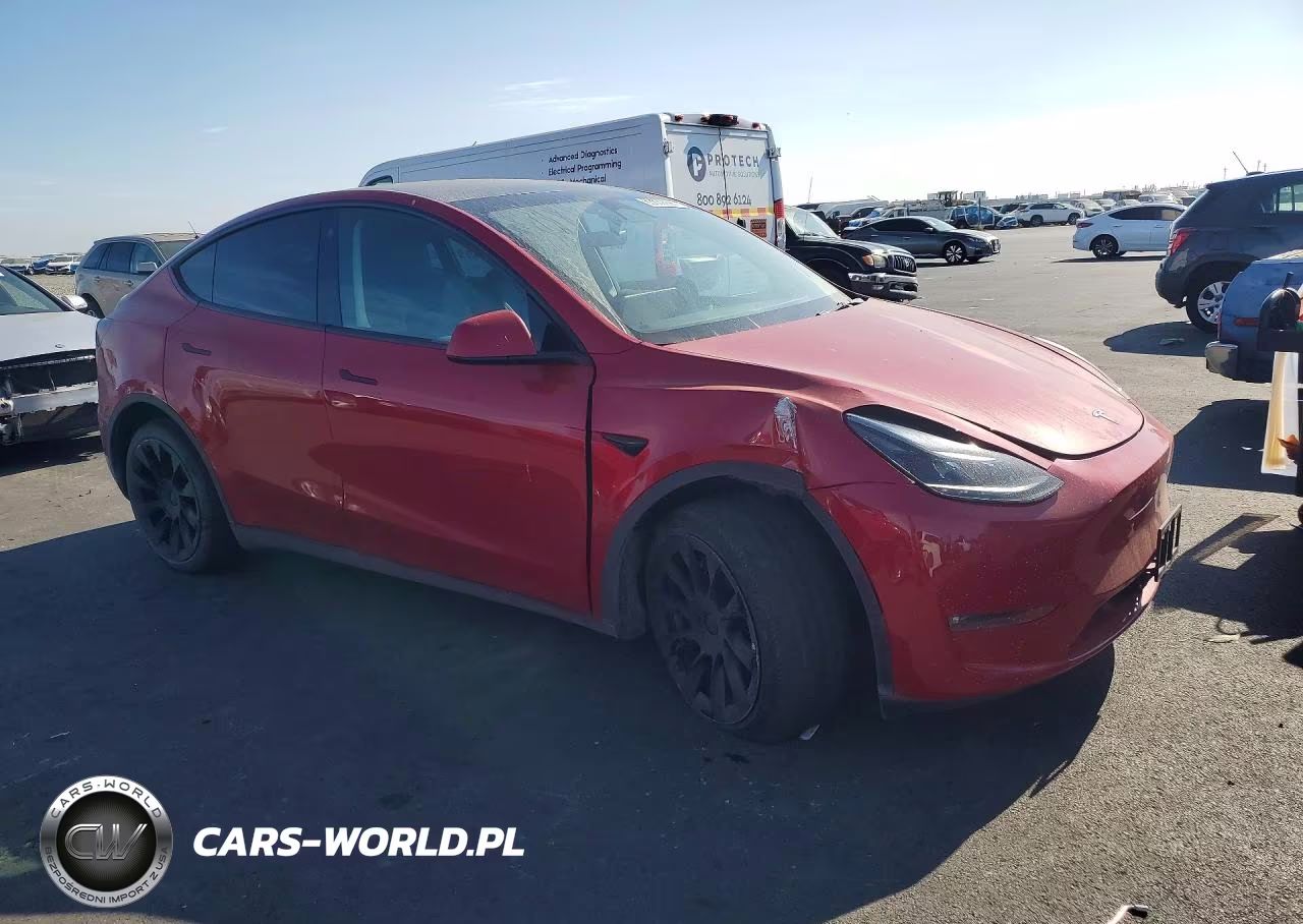 2023 Tesla Model Y VIN:7SAYGDEE3PF595984 - 4