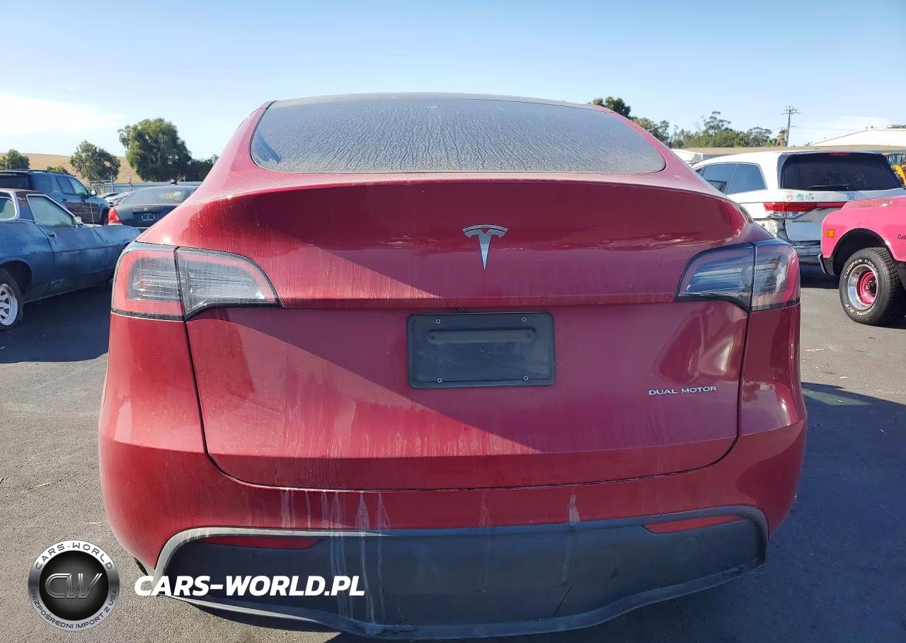 2023 Tesla Model Y VIN:7SAYGDEE3PF595984 - 6