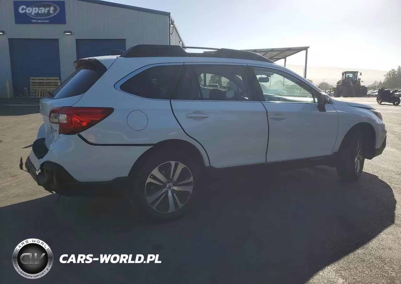 2018 Subaru Outback 2.5I Limited VIN:4S4BSANCXJ3240731 - 3