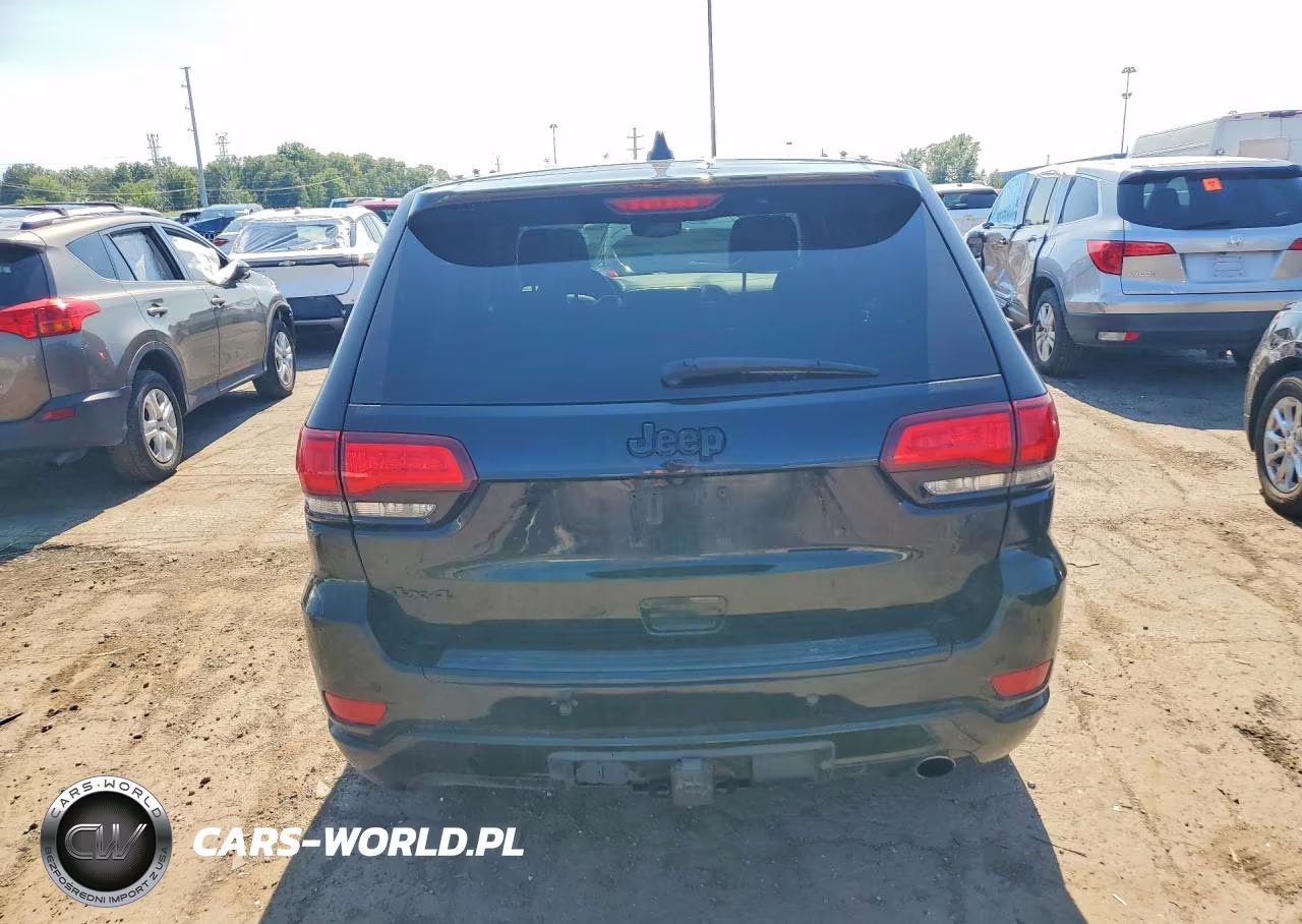 2018 Jeep Grand Cherokee Laredo VIN:1C4RJFAG9JC324468 - 6