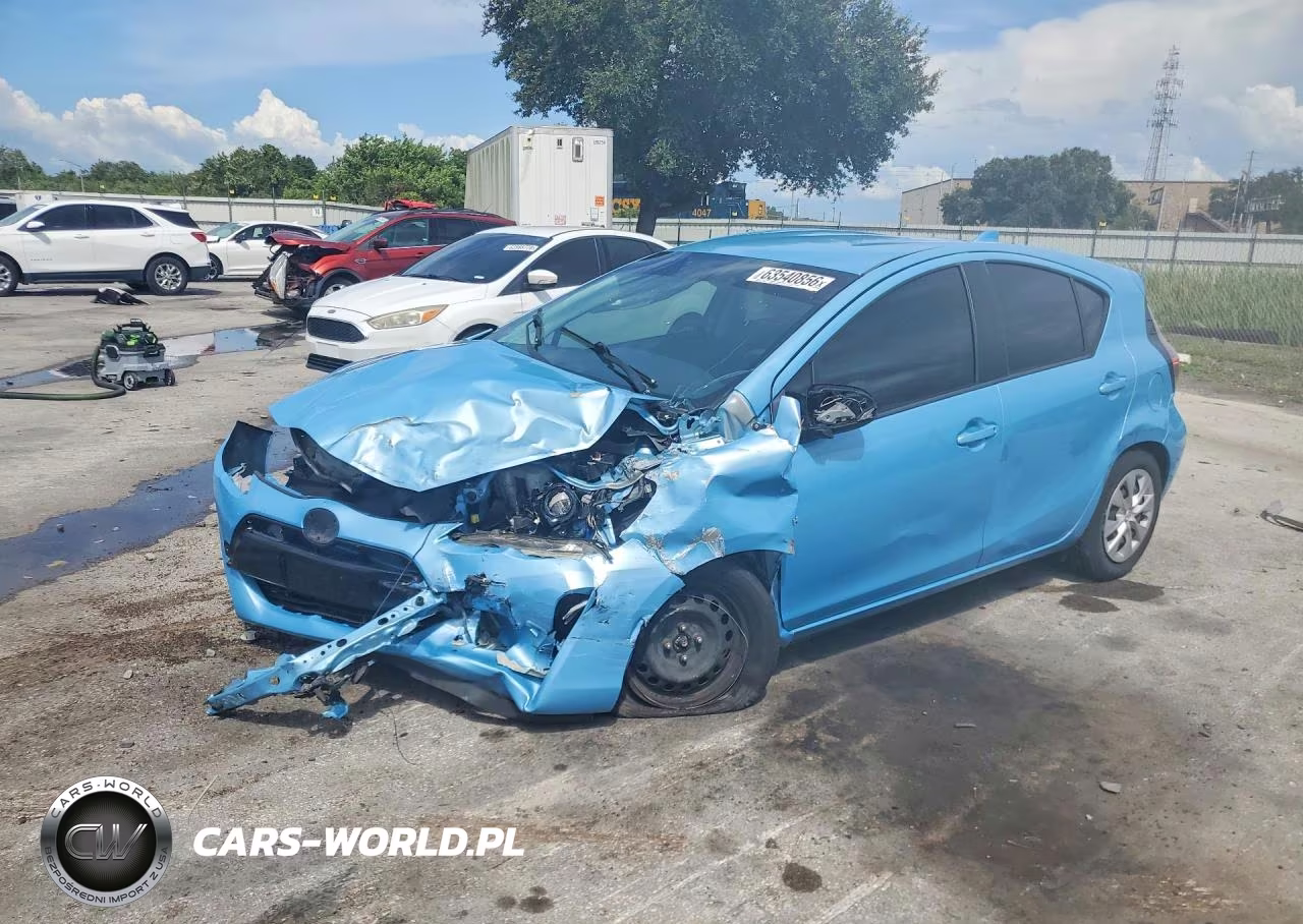 2015 Toyota Prius C Two