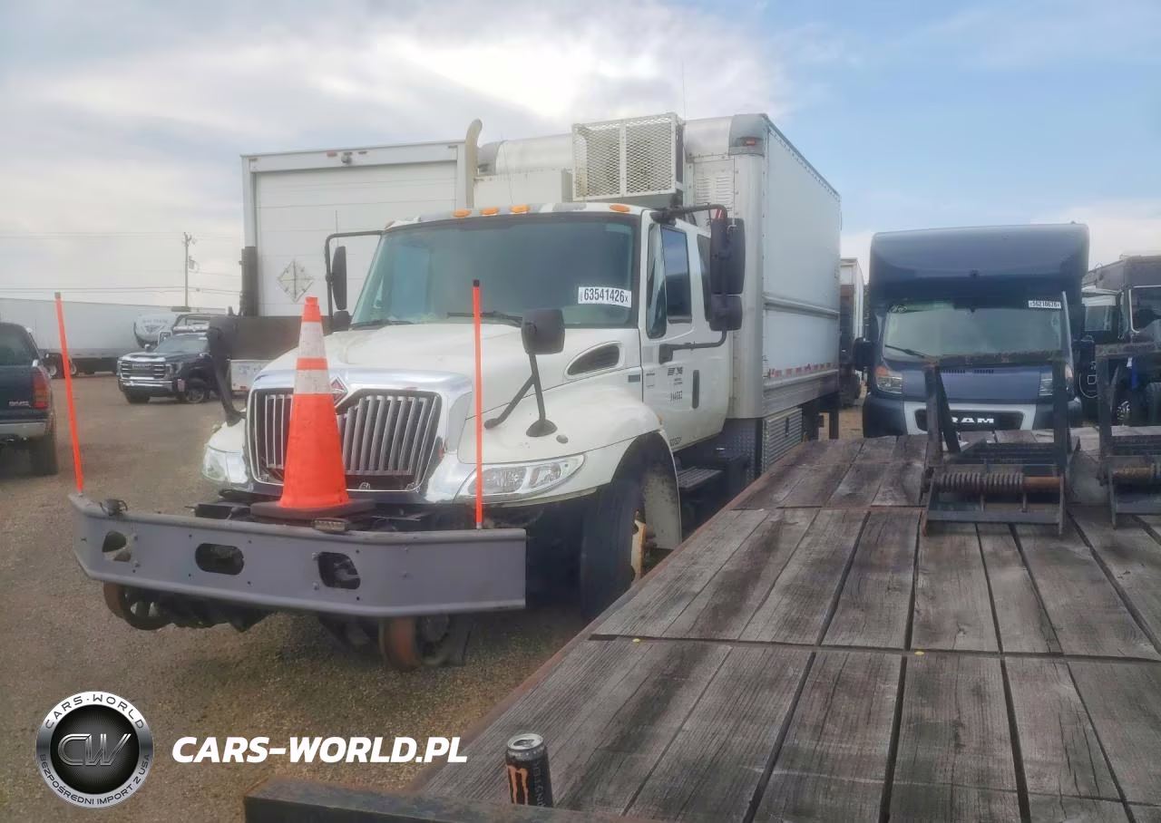 2015 International 4300 Refrigerated Box Truck