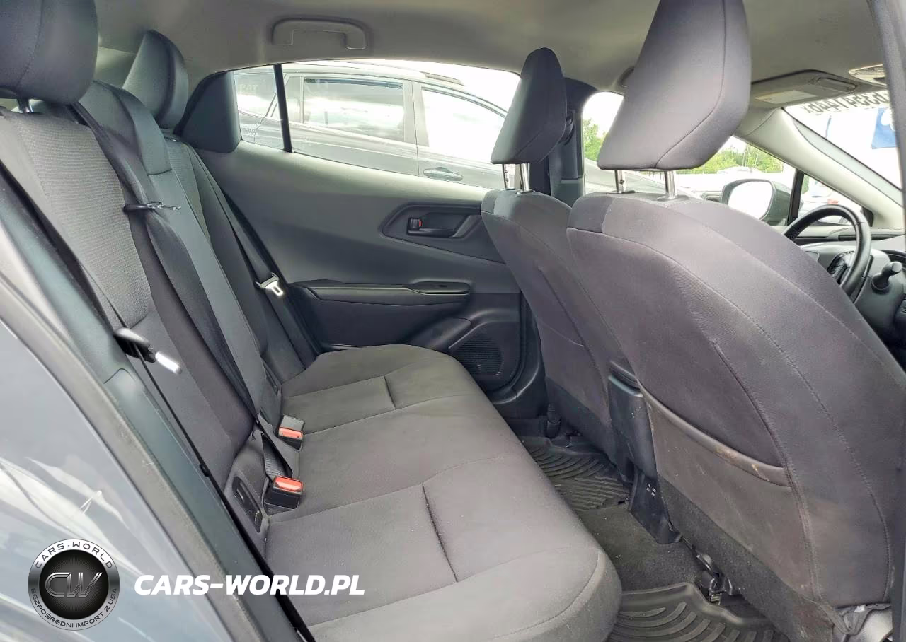 2023 Toyota Prius Le VIN:JTDACAAU6P3007286 - 10