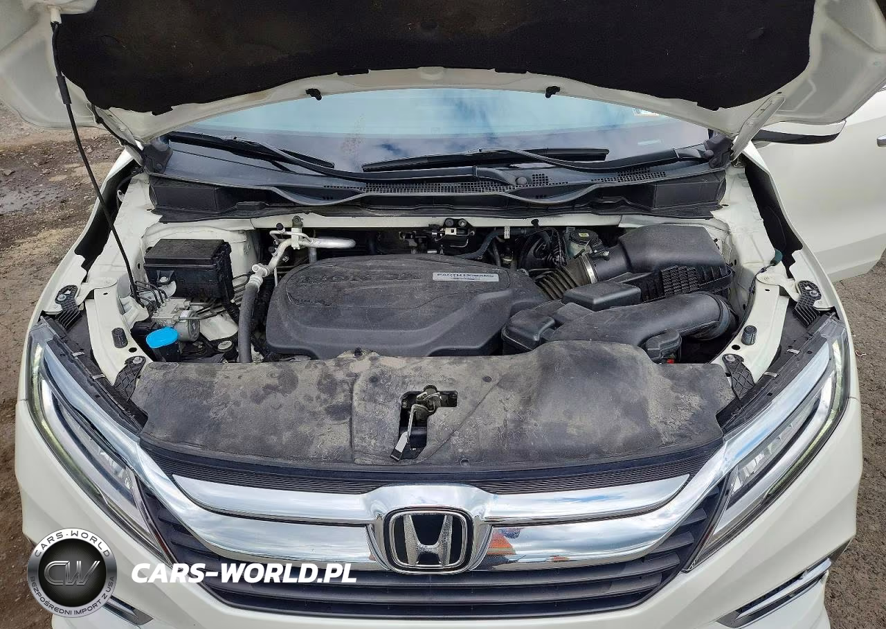 2018 Honda Odyssey Elite VIN:5FNRL6H93JB024347 - 12