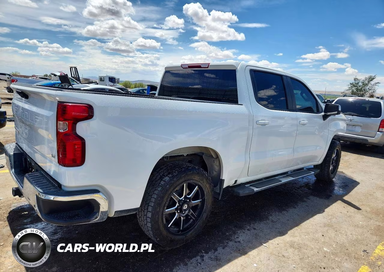 2023 Chevrolet Silverado K1500 Lt VIN:1GCUDDED8PZ104329 - 3