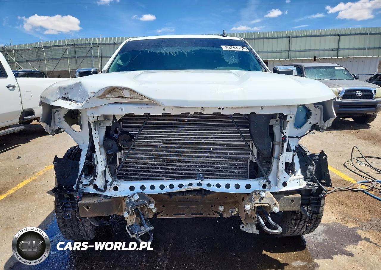 2023 Chevrolet Silverado K1500 Lt VIN:1GCUDDED8PZ104329 - 5