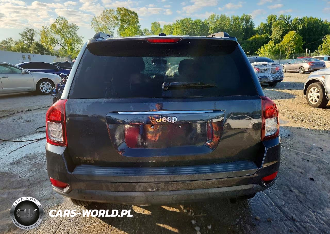 2014 Jeep Compass Latitude VIN:1C4NJCEA9ED647552 - 6