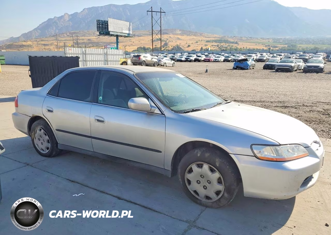 2000 Honda Accord Lx VIN:JHMCG6655YC007999 - 4