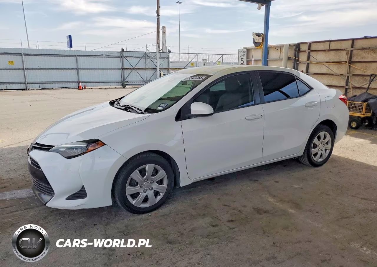 2019 Toyota Corolla Le VIN:2T1BURHE5KC236573 - 1