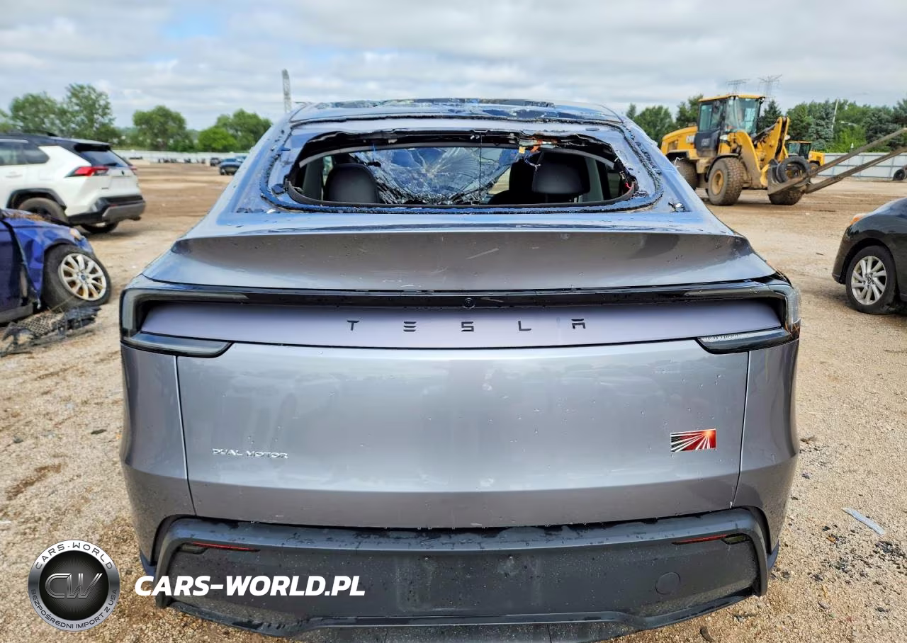2026 Tesla Model Y VIN:7SAYGDEE7TF327272 - 6