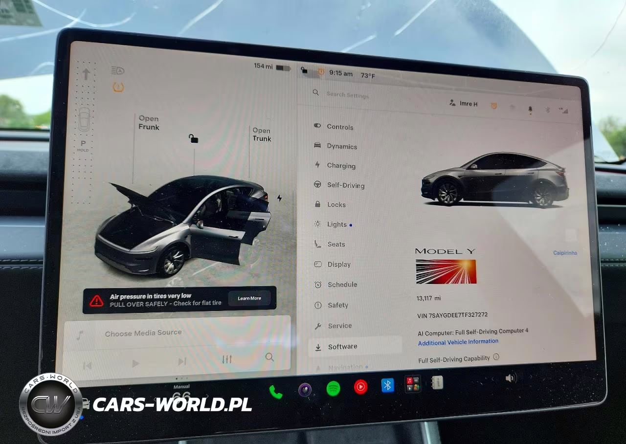 2026 Tesla Model Y VIN:7SAYGDEE7TF327272 - 9
