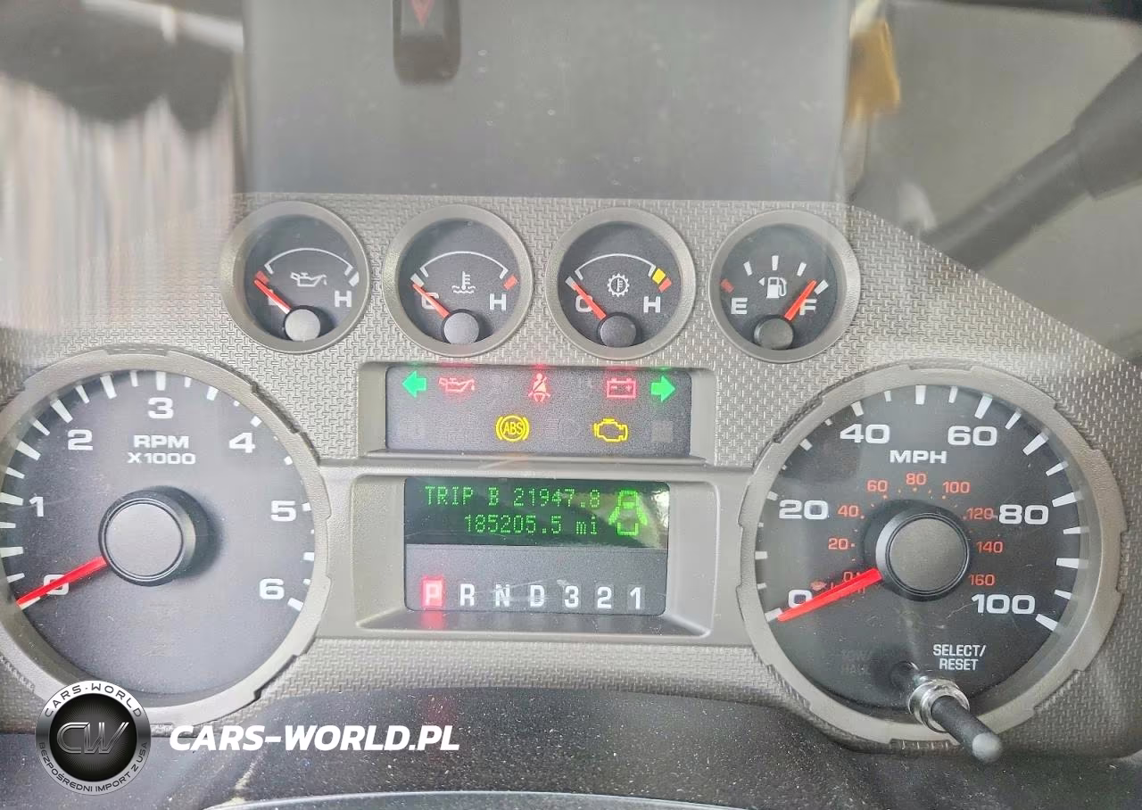 2008 Ford F350 VIN:1FDWF36558EB29942 - 9