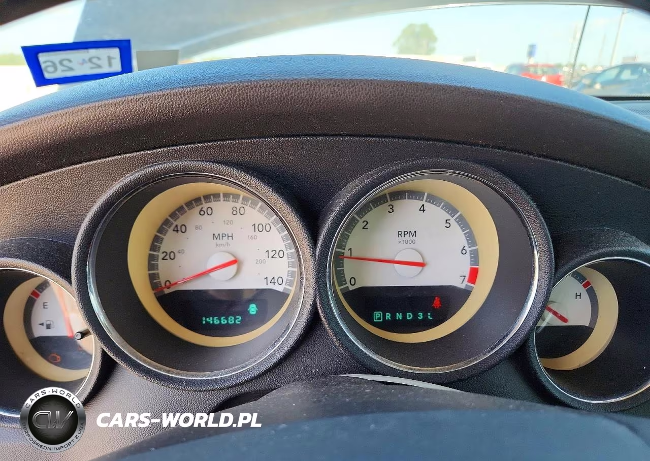 2010 Dodge Charger Rallye VIN:2B3CA9CVXAH315893 - 9