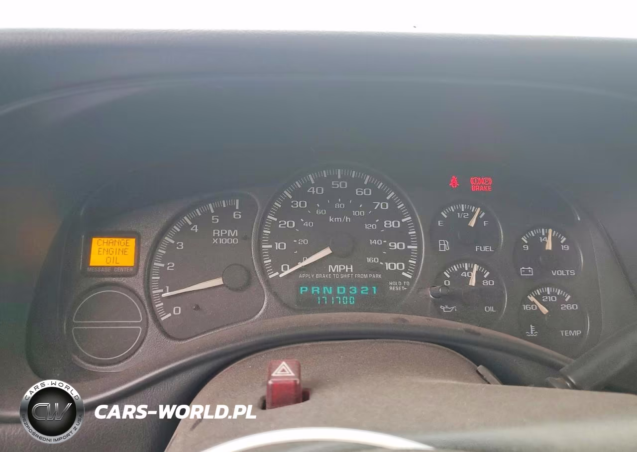 2001 Chevrolet Silverado C1500 VIN:2GCEC19W611396676 - 9