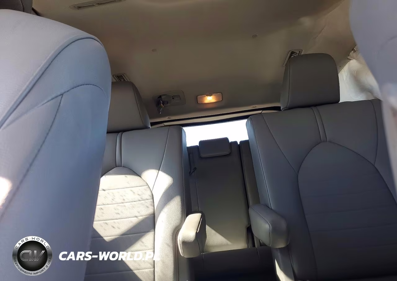 2021 Toyota Highlander Xle VIN:5TDHZRBH3MS134875 - 10