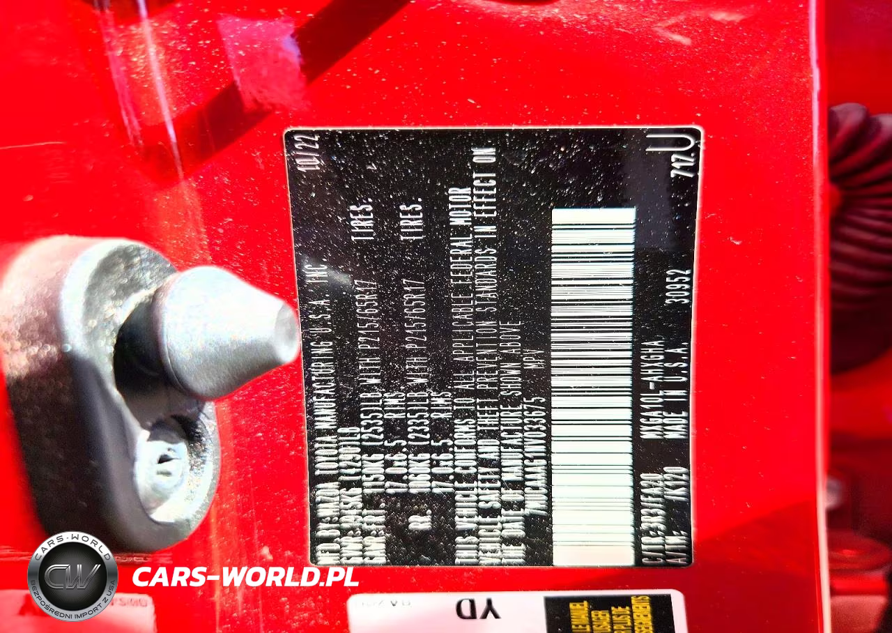 2022 Toyota Corolla Cross Le VIN:7MUCAAAG1NV033675 - 13