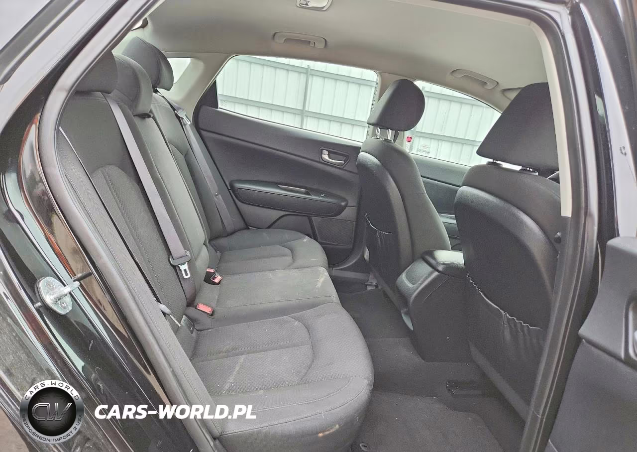 2016 Kia Optima Lx VIN:KNAGT4L38G5105995 - 10