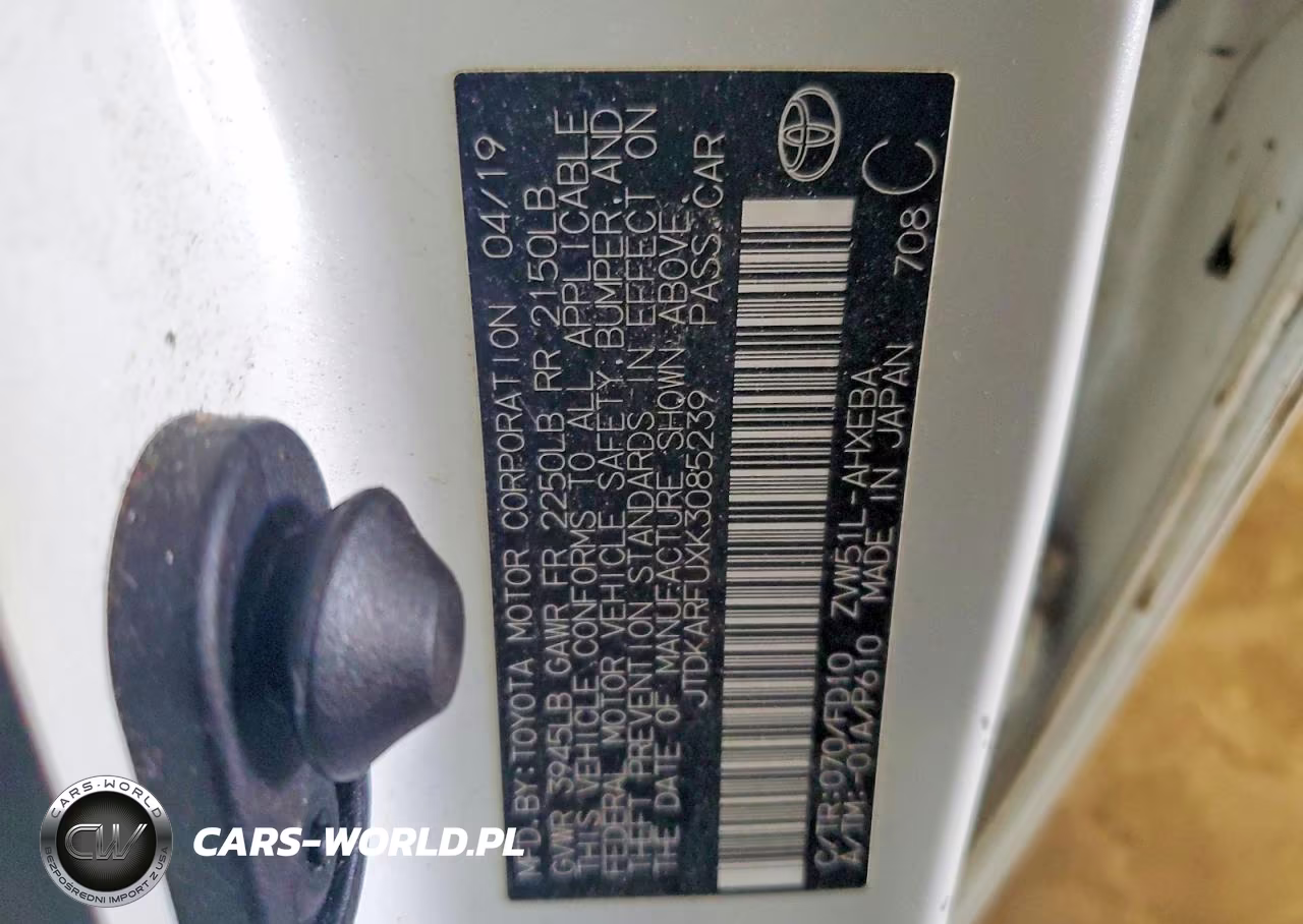 2019 Toyota Prius Le VIN:JTDKARFUXK3085239 - 12