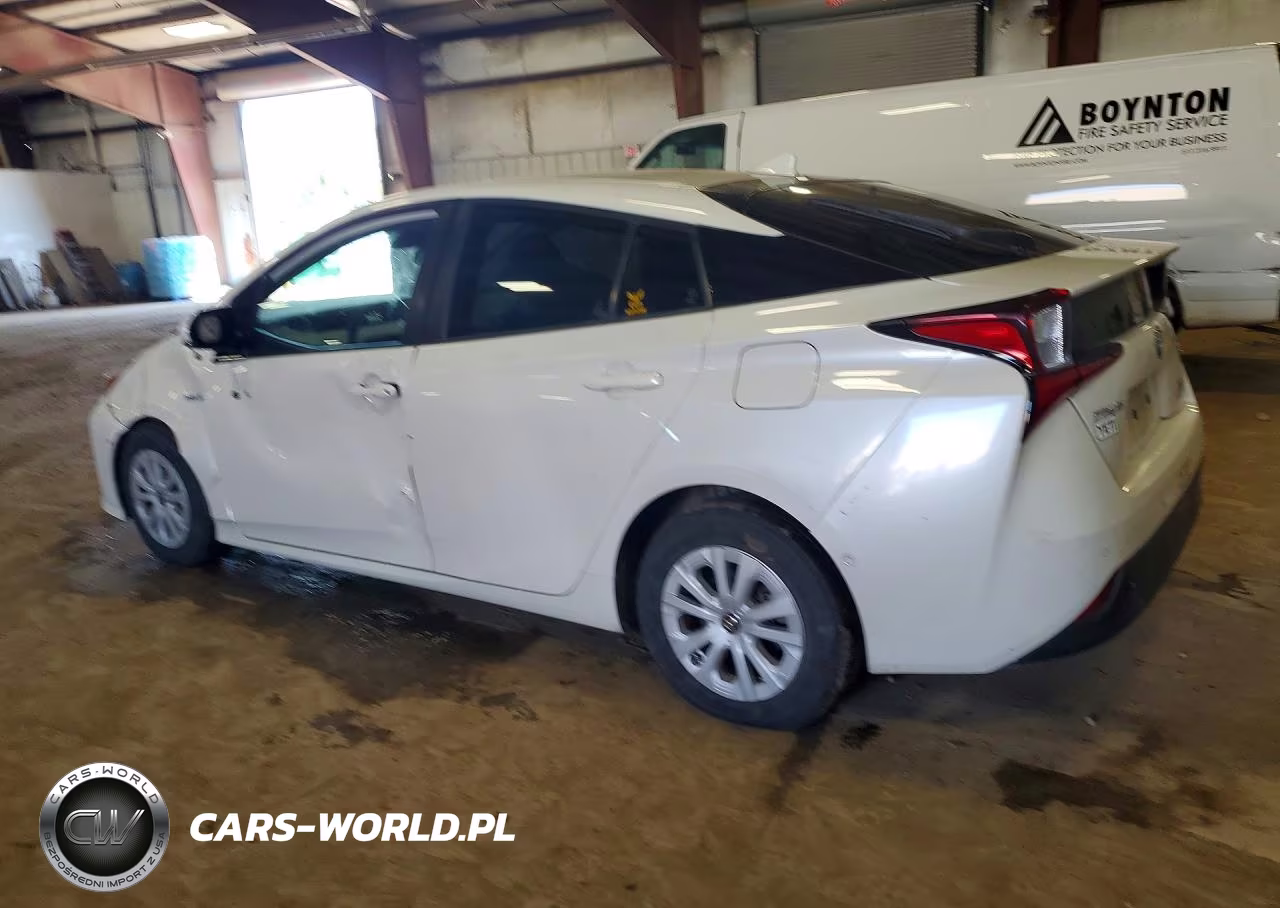 2019 Toyota Prius Le VIN:JTDKARFUXK3085239 - 2