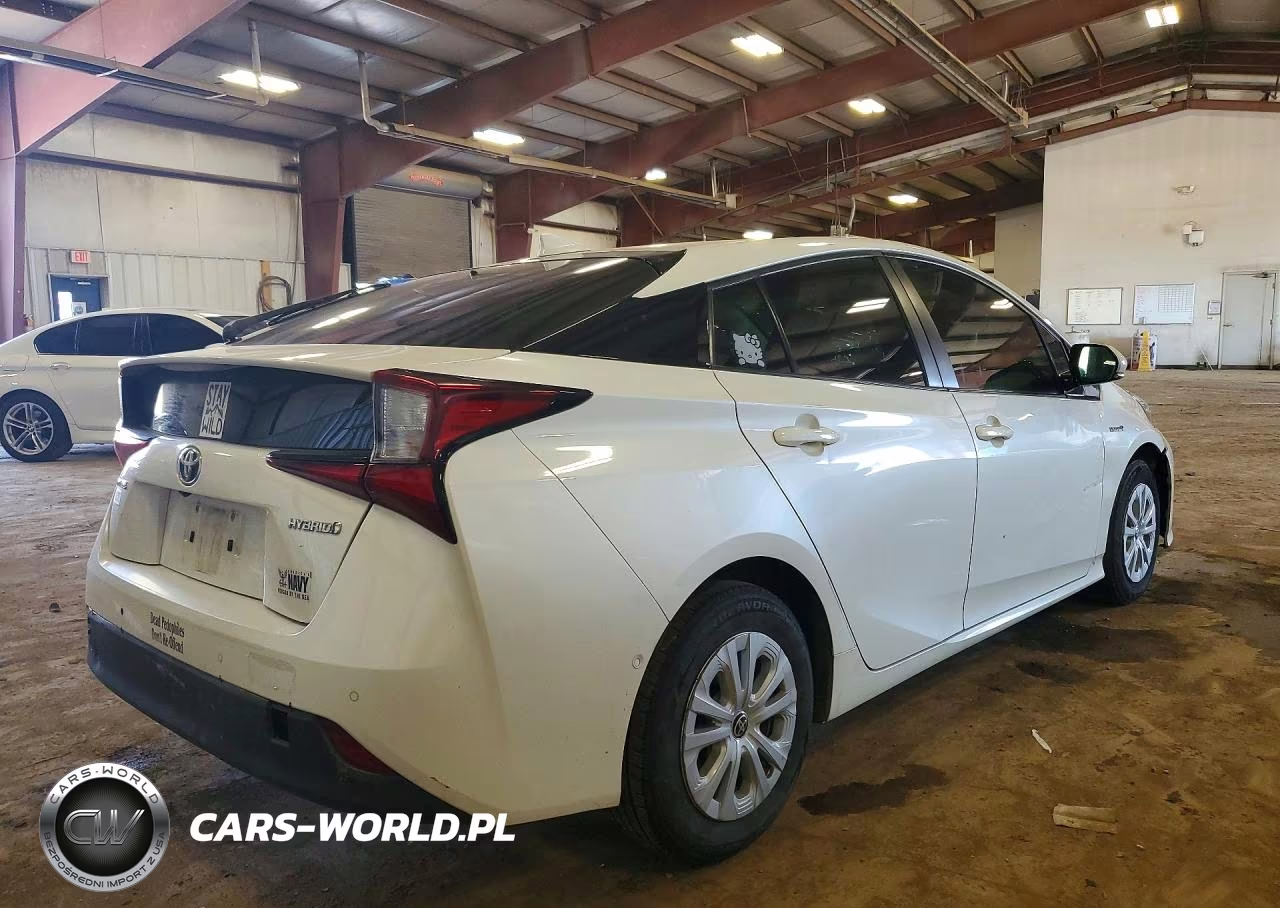 2019 Toyota Prius Le VIN:JTDKARFUXK3085239 - 3
