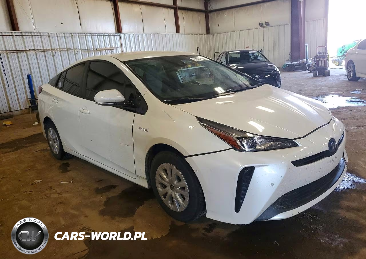 2019 Toyota Prius Le VIN:JTDKARFUXK3085239 - 4