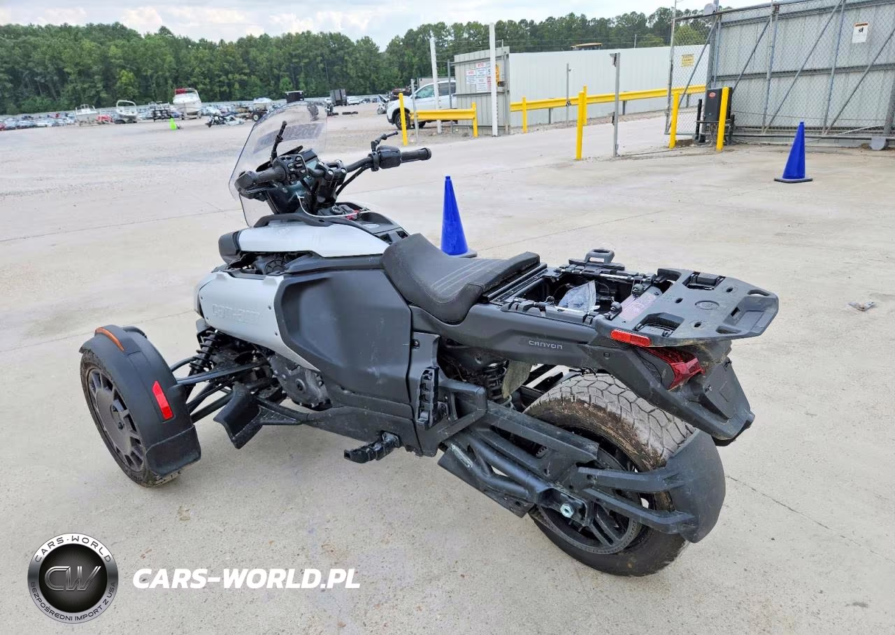 2025 Can-Am Canyon Motorcycle VIN:2BXBKDD25SV000095 - 3