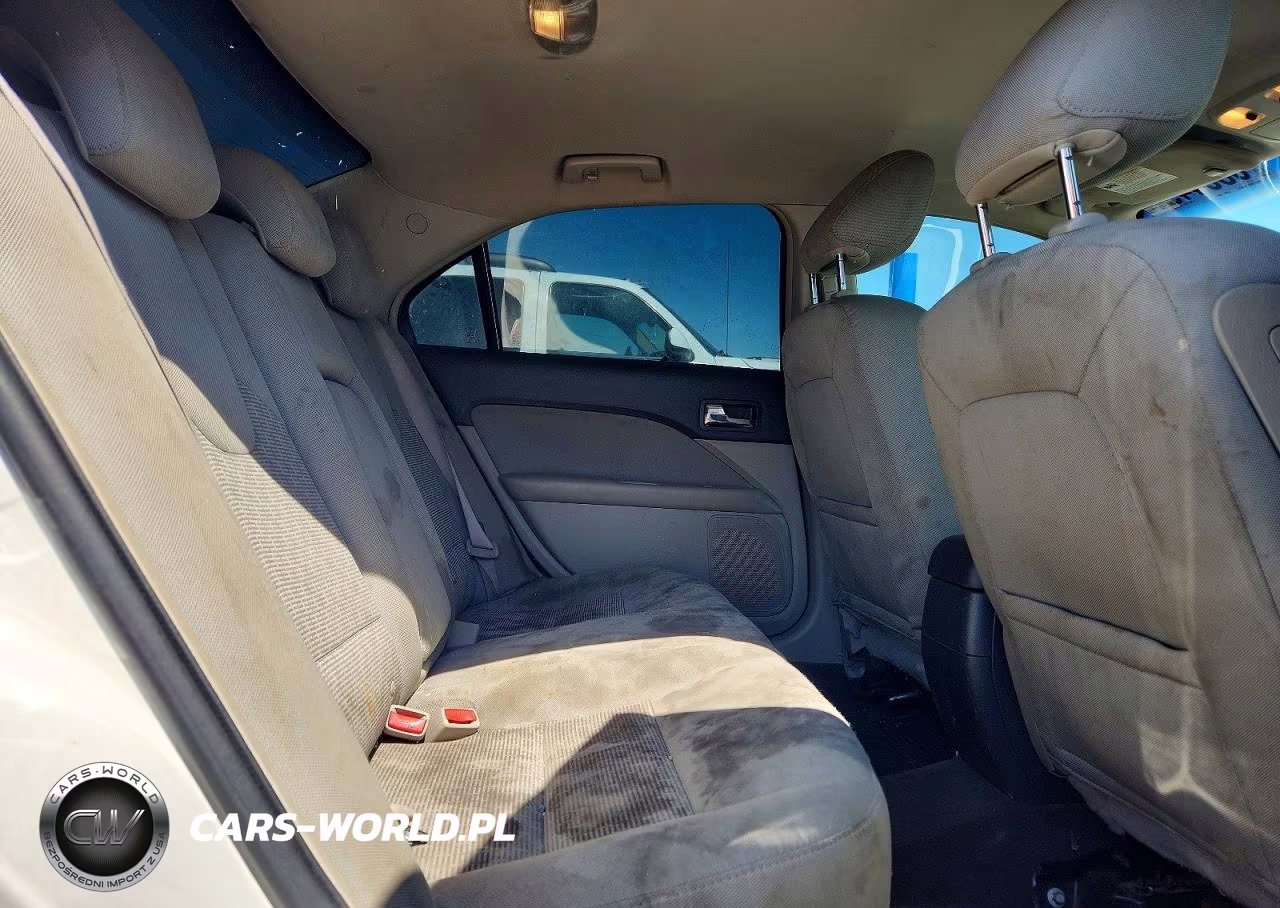 2010 Ford Fusion Se VIN:3FAHP0HA1AR301427 - 10
