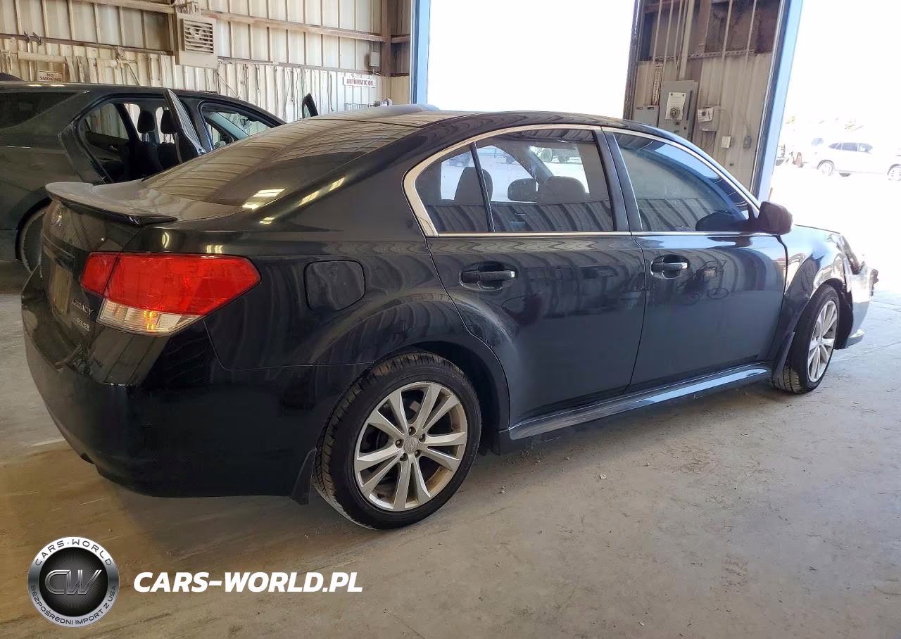 2013 Subaru Legacy 2.5I Premium VIN:4S3BMBG6XD3007996 - 3