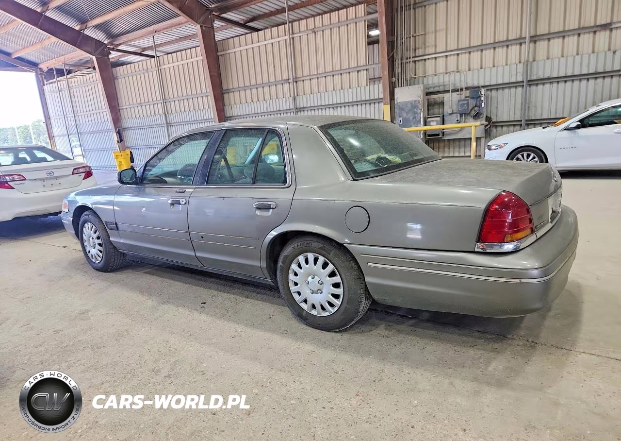 2001 Ford Crown Victoria VIN:2FAFP73W21X124942 - 2