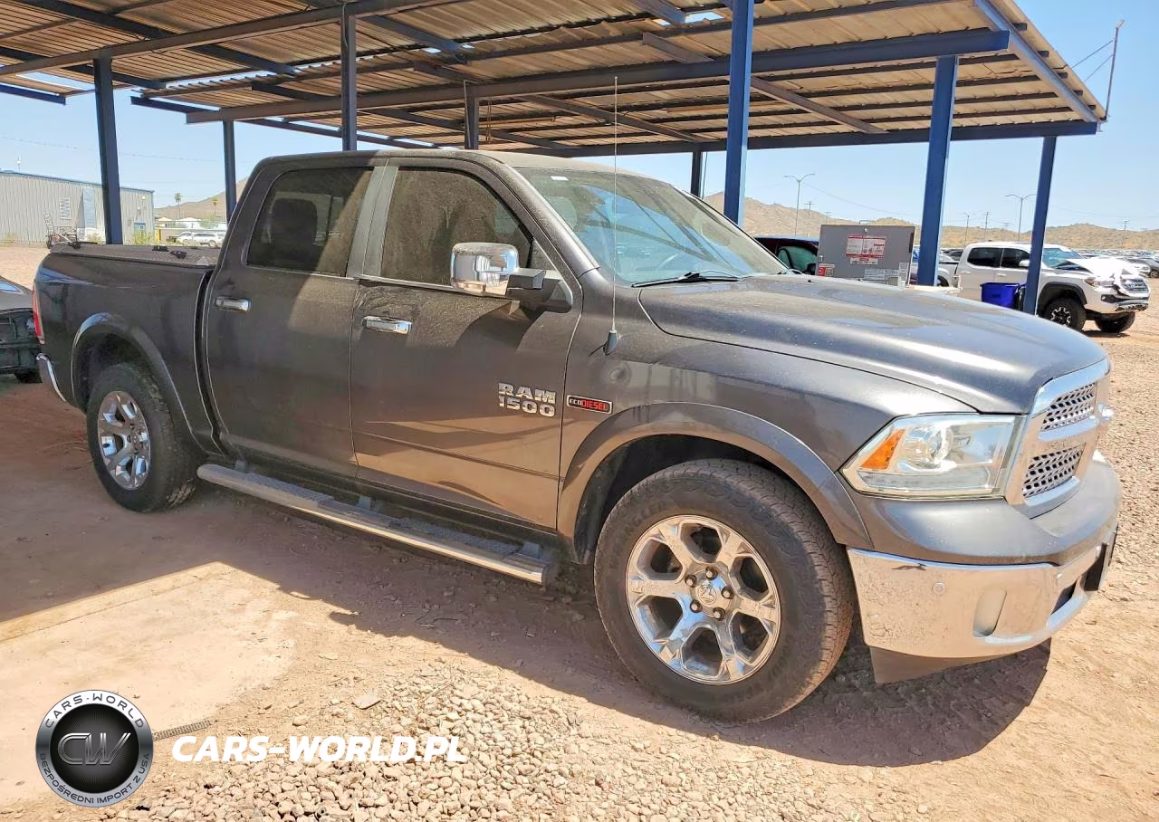 2014 Ram 1500 Laramie VIN:1C6RR6NM4ES474810 - 4